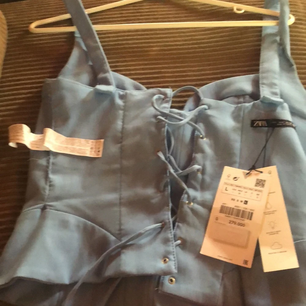 Top - Picture 3 of 3